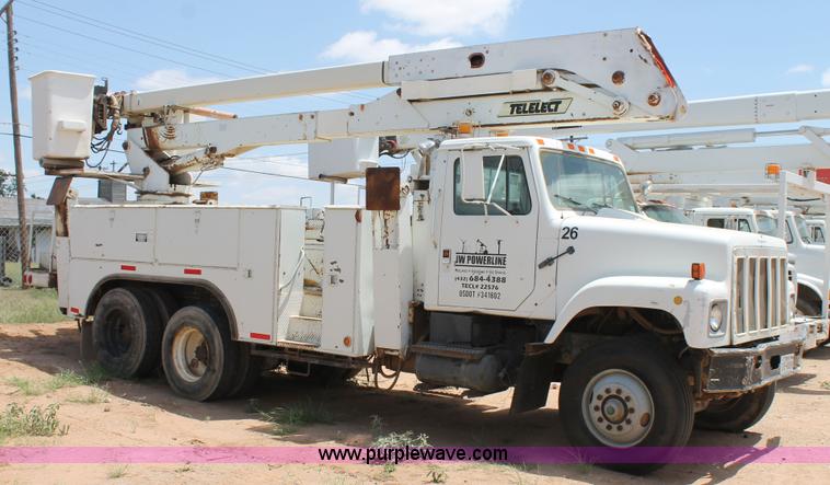 image for item L4271 1987 International F2554 bucket truck