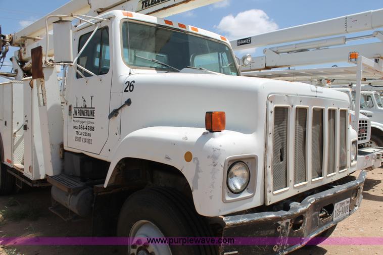 image for item L4271 1987 International F2554 bucket truck
