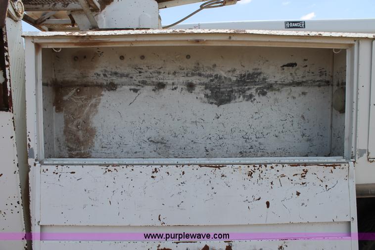 image for item L4271 1987 International F2554 bucket truck