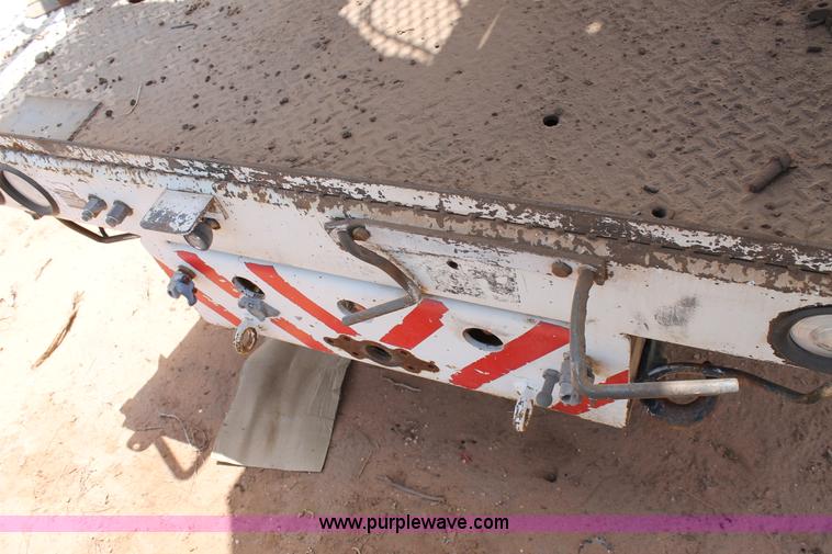 image for item L4271 1987 International F2554 bucket truck