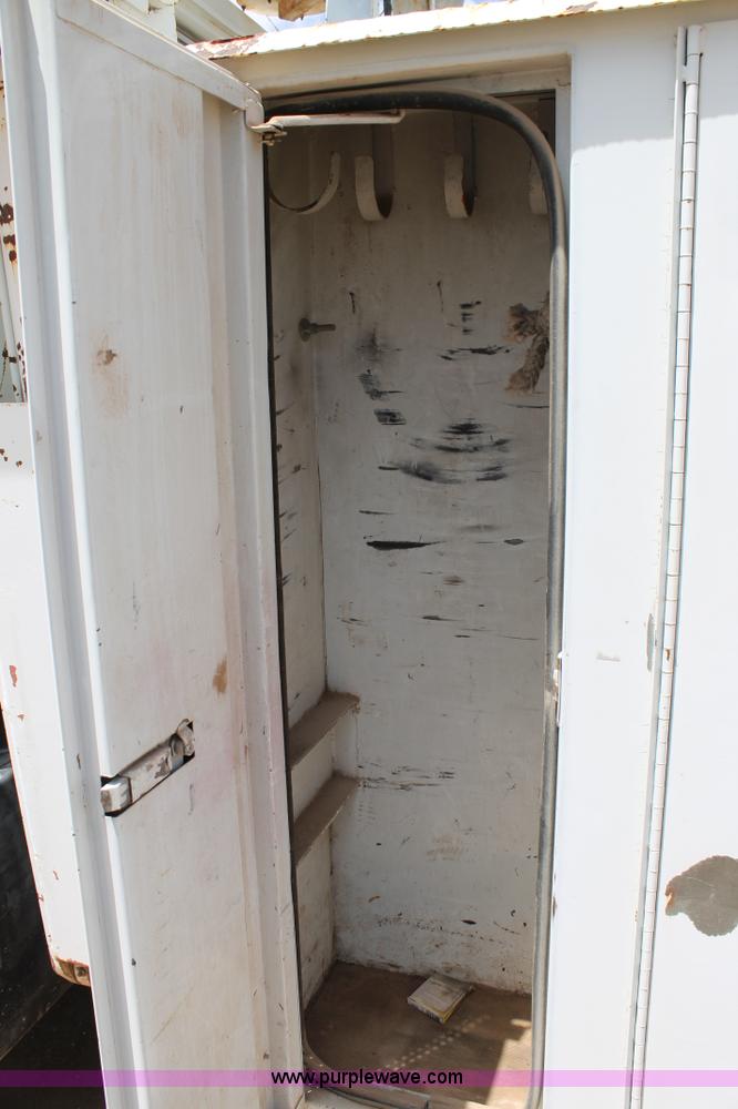 image for item L4271 1987 International F2554 bucket truck