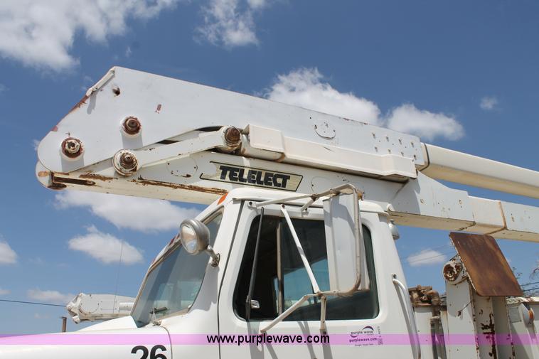 image for item L4271 1987 International F2554 bucket truck