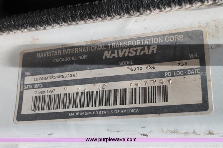 image for item L4274 1998 International 4900 flatbed truck