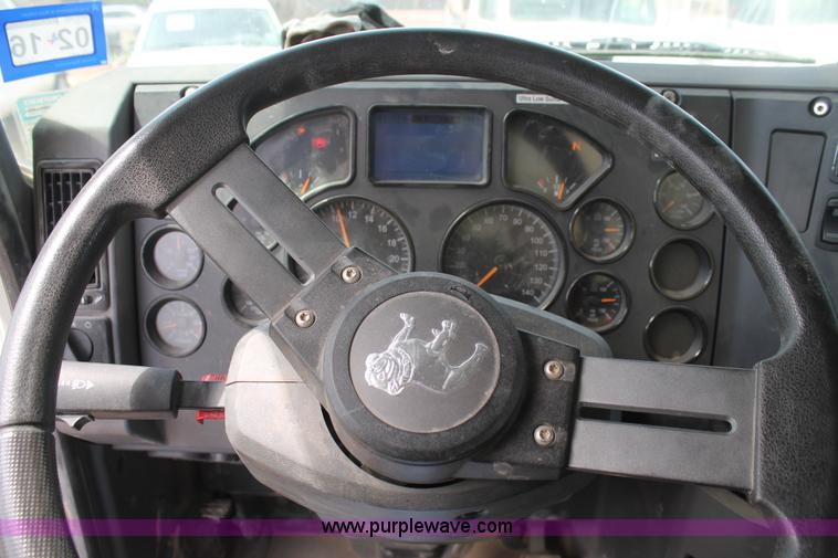 image for item L4275 2012 Mack GU433 mixer truck