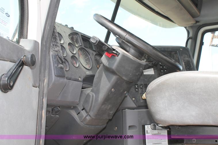 image for item L4275 2012 Mack GU433 mixer truck