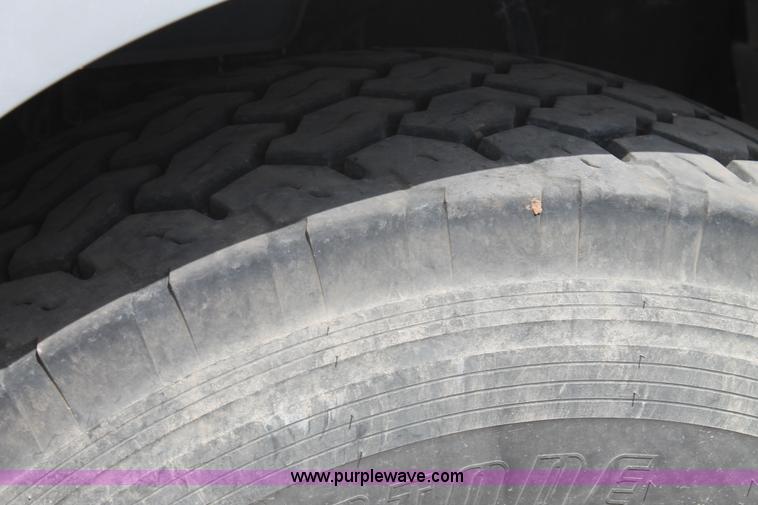 image for item L4275 2012 Mack GU433 mixer truck