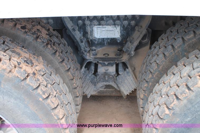 image for item L4275 2012 Mack GU433 mixer truck