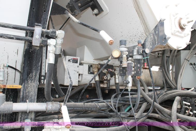 image for item L4275 2012 Mack GU433 mixer truck