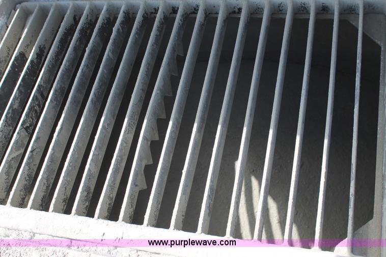 image for item L4275 2012 Mack GU433 mixer truck