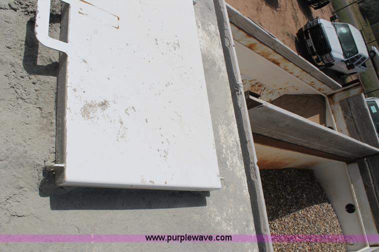 image for item L4275 2012 Mack GU433 mixer truck