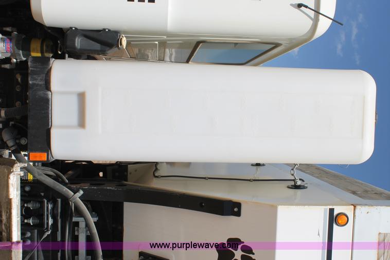 image for item L4275 2012 Mack GU433 mixer truck