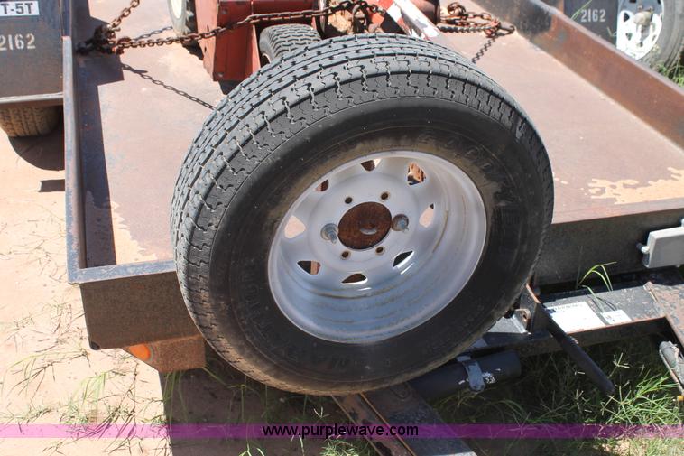 image for item L4279 2004 Ditch Witch 1820HE trencher and trailer