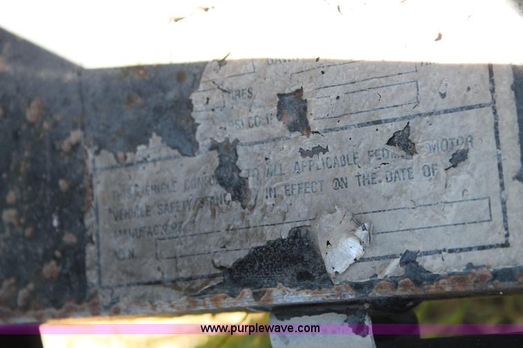 image for item L4279 2004 Ditch Witch 1820HE trencher and trailer