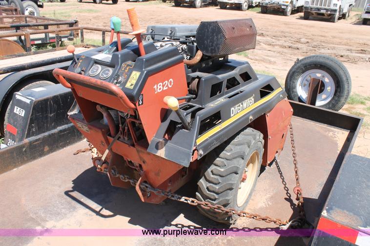 image for item L4279 2004 Ditch Witch 1820HE trencher and trailer
