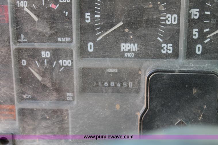 image for item L4284 1999 International 4900 digger derrick truck