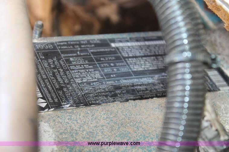 image for item L4284 1999 International 4900 digger derrick truck