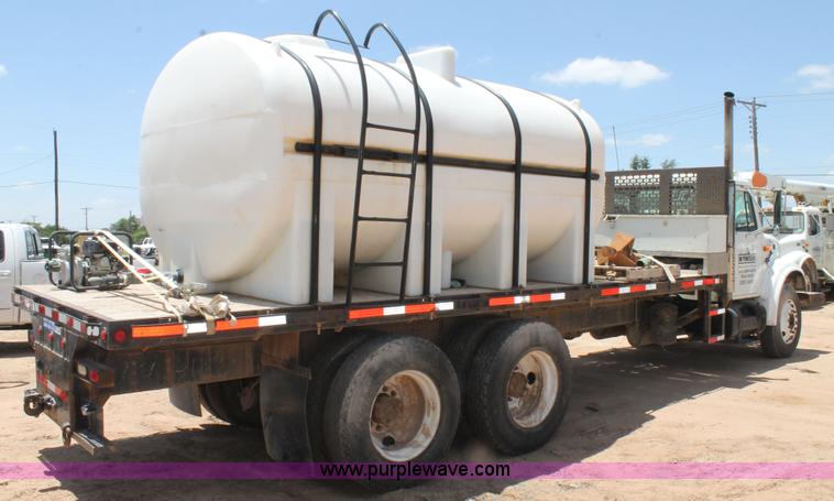 image for item L4288 1996 International 4900 flatbed truck