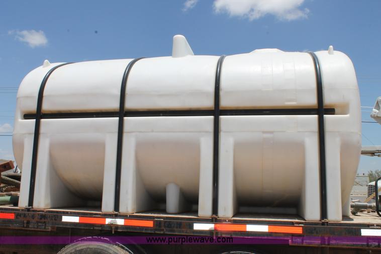 image for item L4288 1996 International 4900 flatbed truck