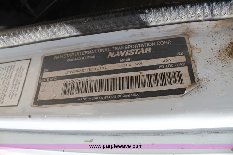 image for item L4288 1996 International 4900 flatbed truck