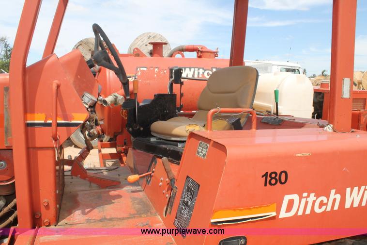 image for item L4302 1997 Ditch Witch 8020JD H710 trencher