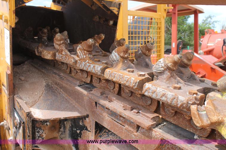 image for item L4303 2000 Vermeer T655TR Commander trencher