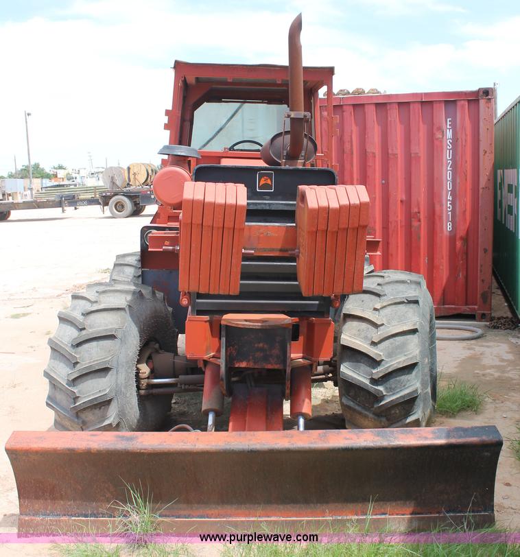 image for item L4304 1978 Ditch Witch R100D trencher