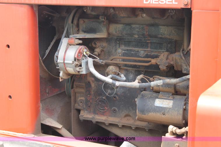 image for item L4304 1978 Ditch Witch R100D trencher