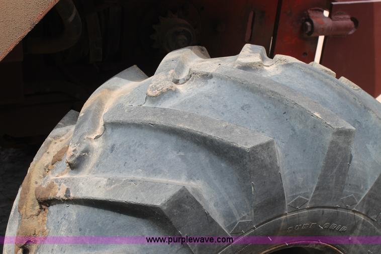 image for item L4304 1978 Ditch Witch R100D trencher