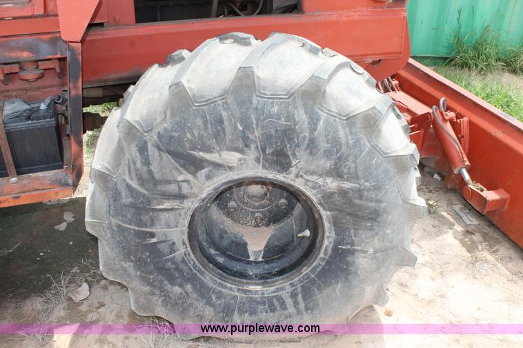 image for item L4304 1978 Ditch Witch R100D trencher