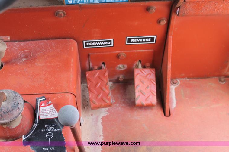 image for item L4304 1978 Ditch Witch R100D trencher