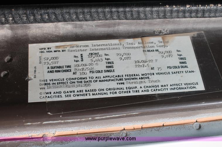 image for item L4326 1991 International 4900 flatbed truck