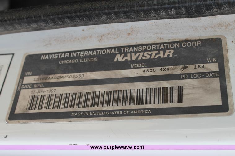 image for item L4328 1998 International 4800 bucket truck