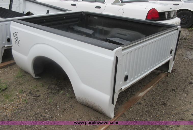 image for item AZ9113 2013 Ford F250 4x4 truck bed