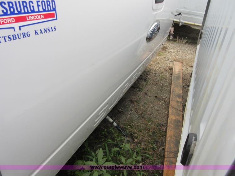 image for item AZ9113 2013 Ford F250 4x4 truck bed