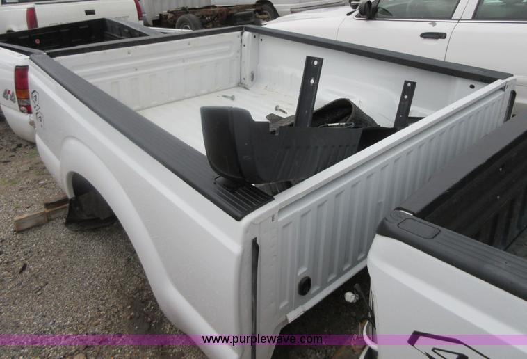 image for item AZ9115 2013 Ford F250 4x4 truck bed