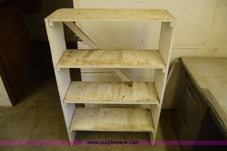 image for item BE9543 Assorted furniture