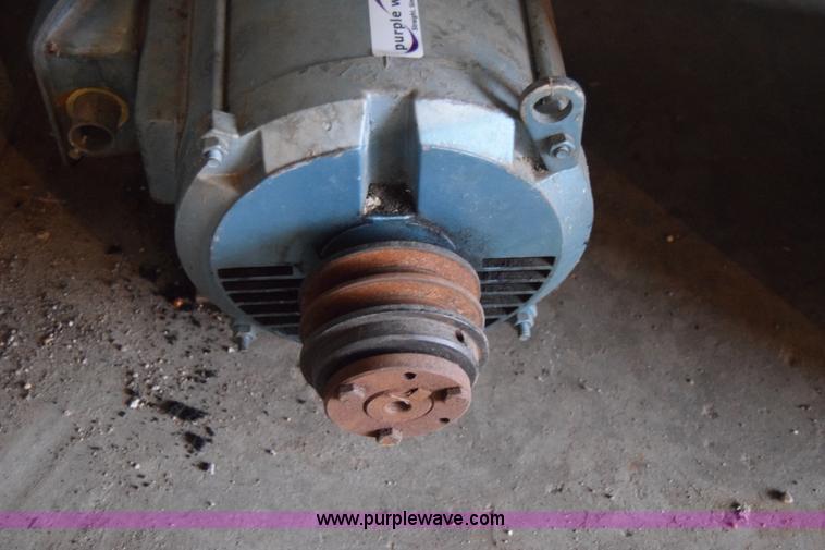 image for item BE9545 Assorted items