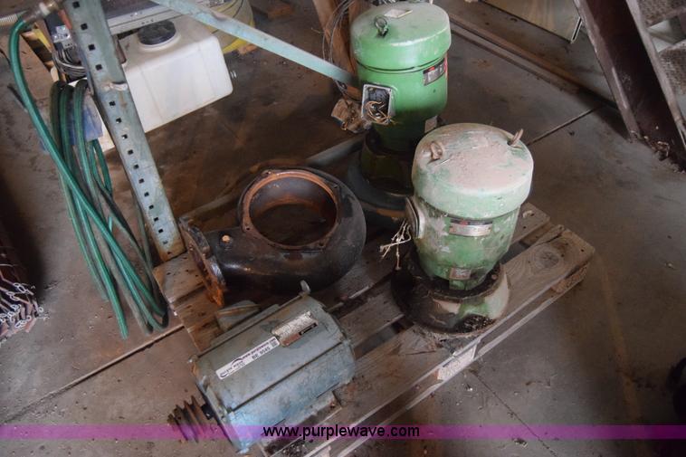 image for item BE9545 Assorted items