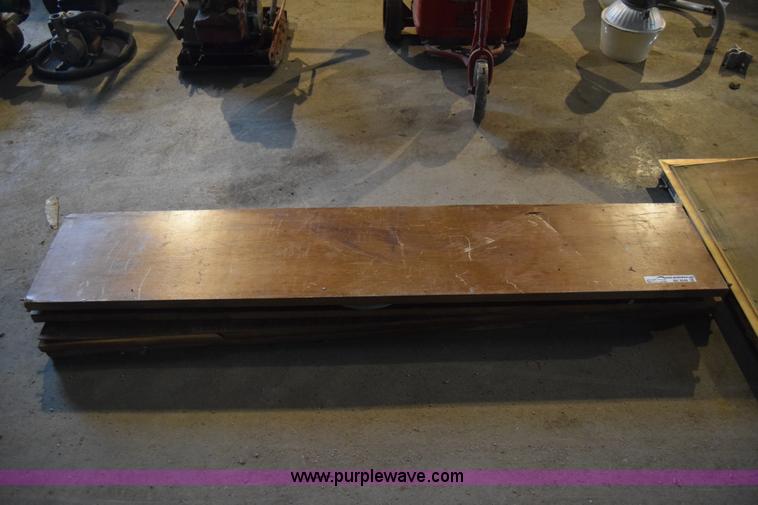 image for item BE9546 Assorted home improvement items