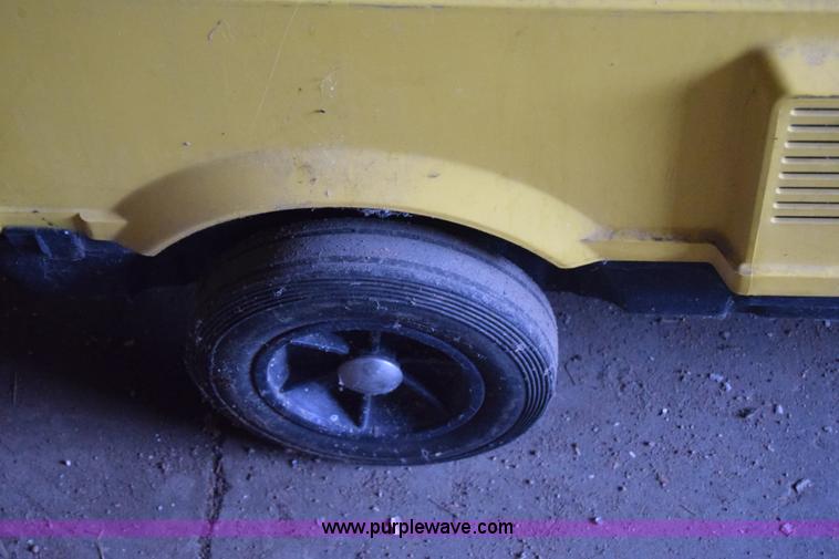 image for item BE9549 Karcher HDS 650 pressure washer