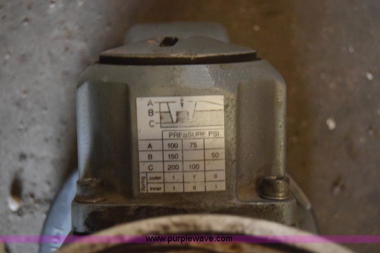 image for item BE9550 Assorted tools