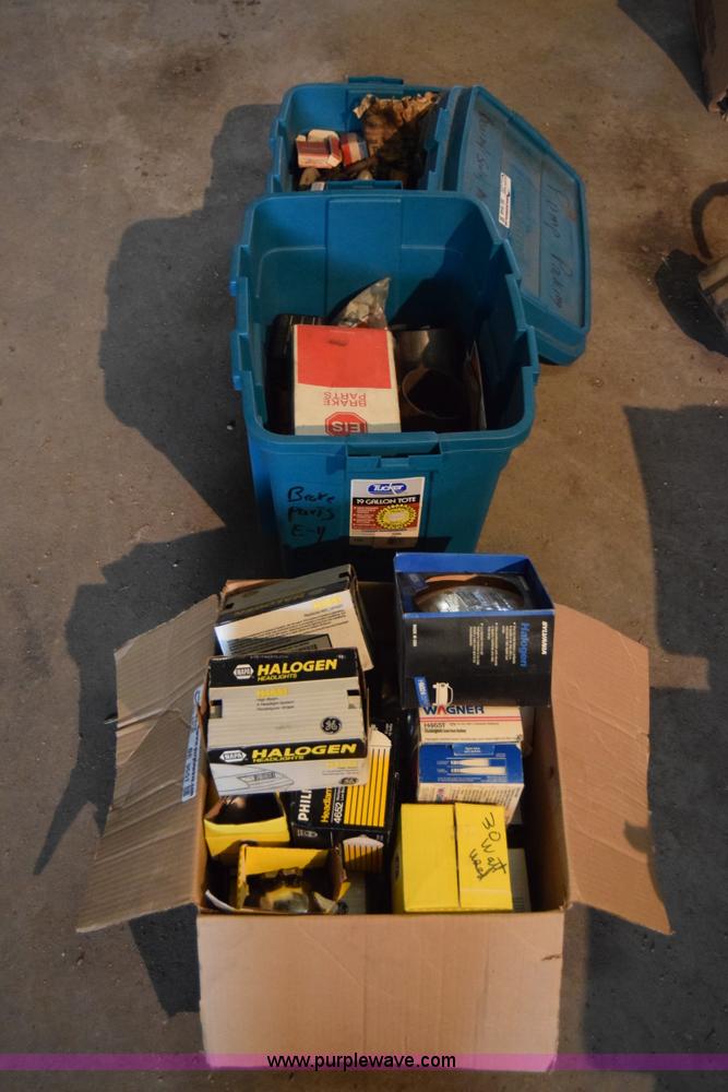 image for item BE9551 Assorted automotive parts