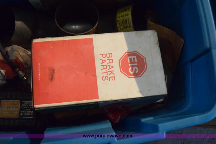 image for item BE9551 Assorted automotive parts