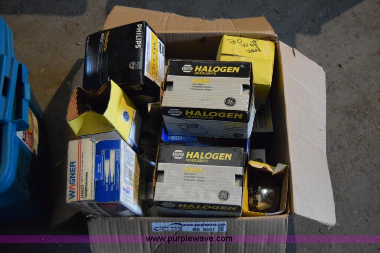 image for item BE9551 Assorted automotive parts