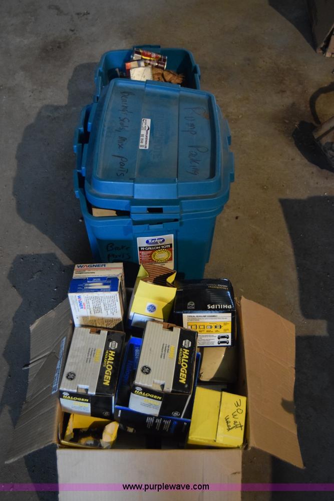 image for item BE9551 Assorted automotive parts