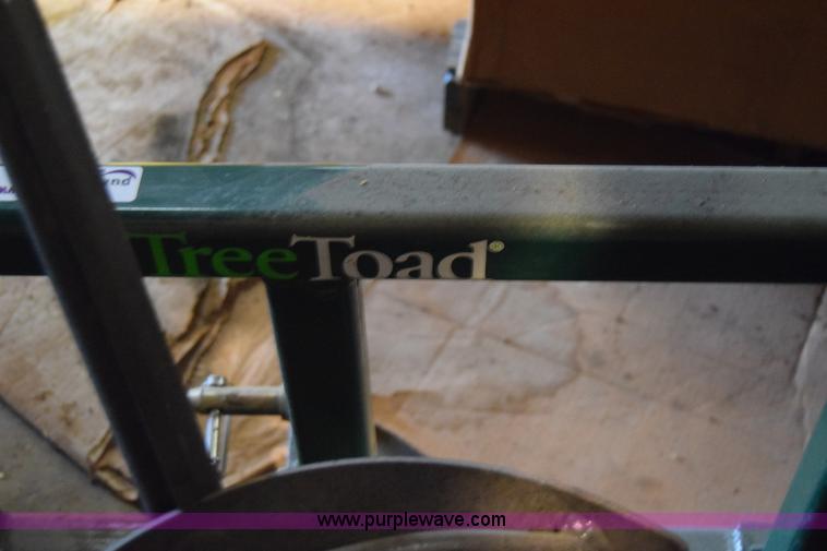image for item BE9553 Tree Toad tree transplanter