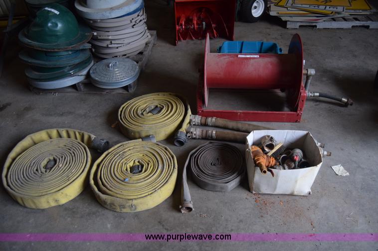 image for item BE9557 Assorted items