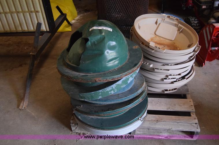 image for item BE9558 Assorted trash cans