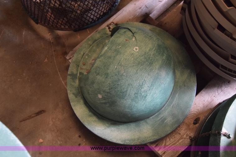 image for item BE9558 Assorted trash cans