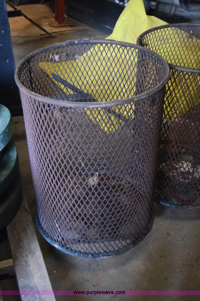 image for item BE9558 Assorted trash cans